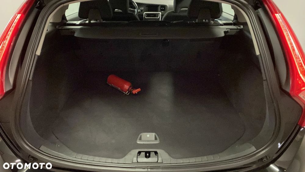 Volvo V60 D2 Linje Svart - 13