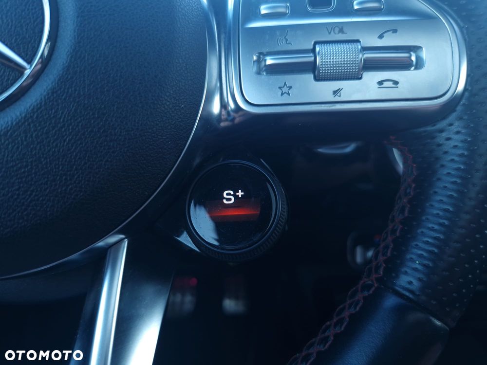 Mercedes-Benz Klasa A 35 AMG 4-Matic 7G-DCT - 34