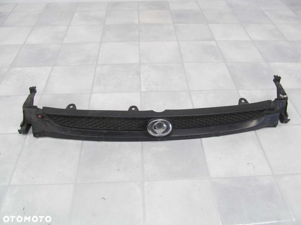 MAZDA 323 BC 94-98  GRILL ATRAPA CHLODNICY - 1