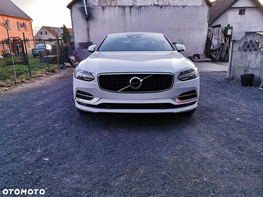 Volvo S90 T5 Momentum - 2