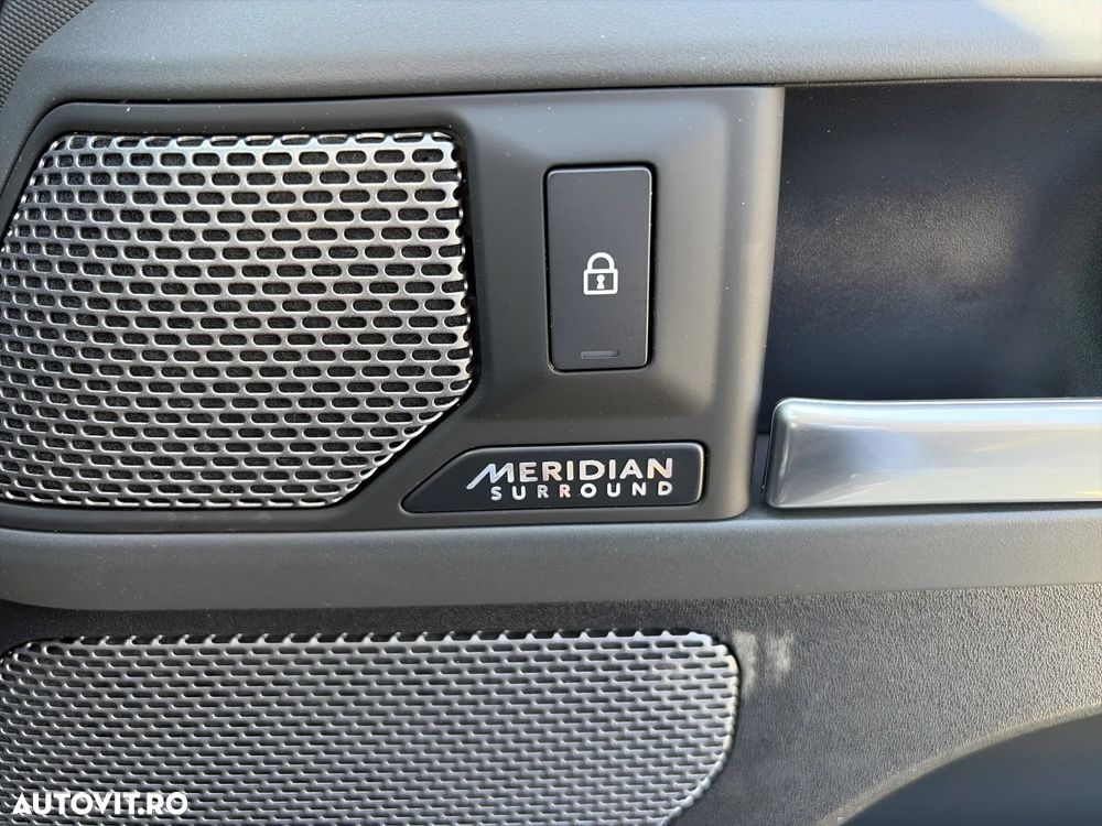 Land Rover Defender 110 3.0 P400 MHEV X - 18