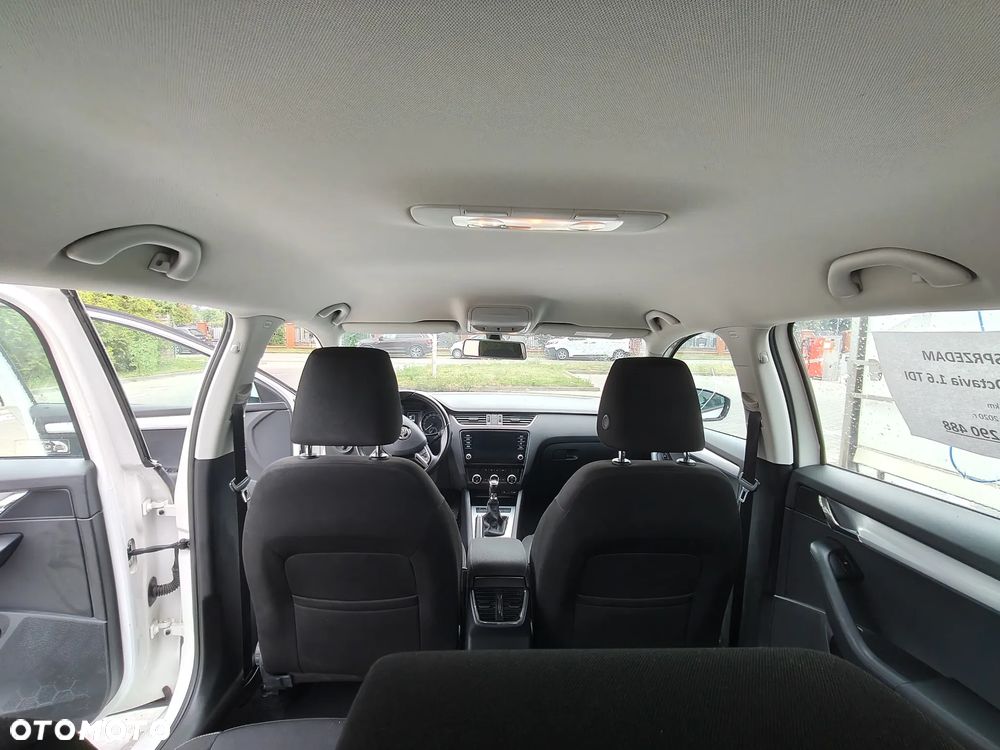 Skoda Octavia 1.6 TDI Ambition - 11