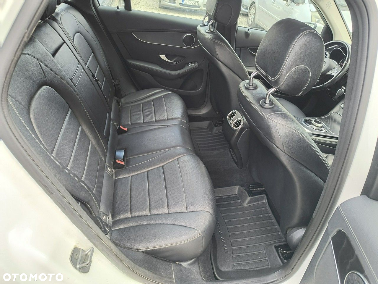 Mercedes-Benz GLC - 22