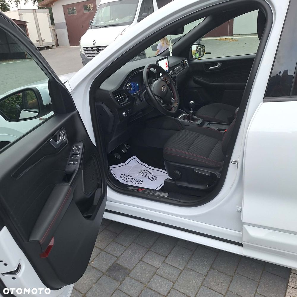 Ford Kuga 2021 photo 3