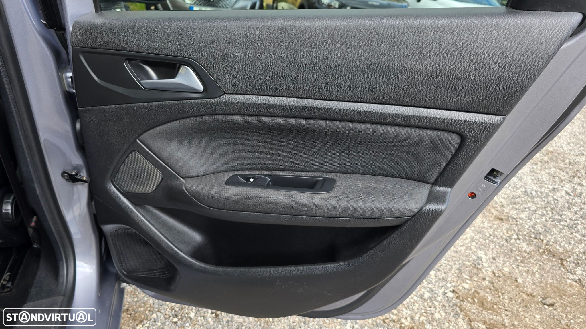 Peugeot 308 SW 1.6 BlueHDi Active - 46