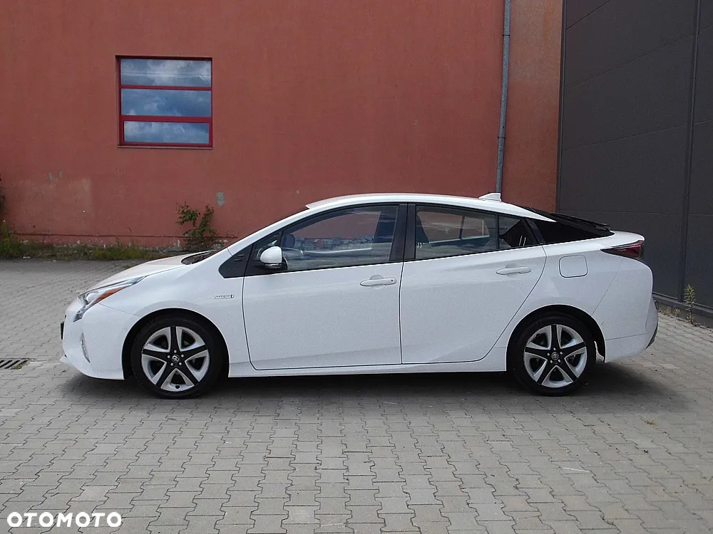 Toyota Prius 1.8 HSD Active - 17