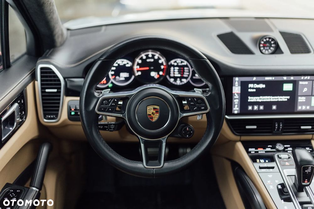 Porsche Cayenne - 31