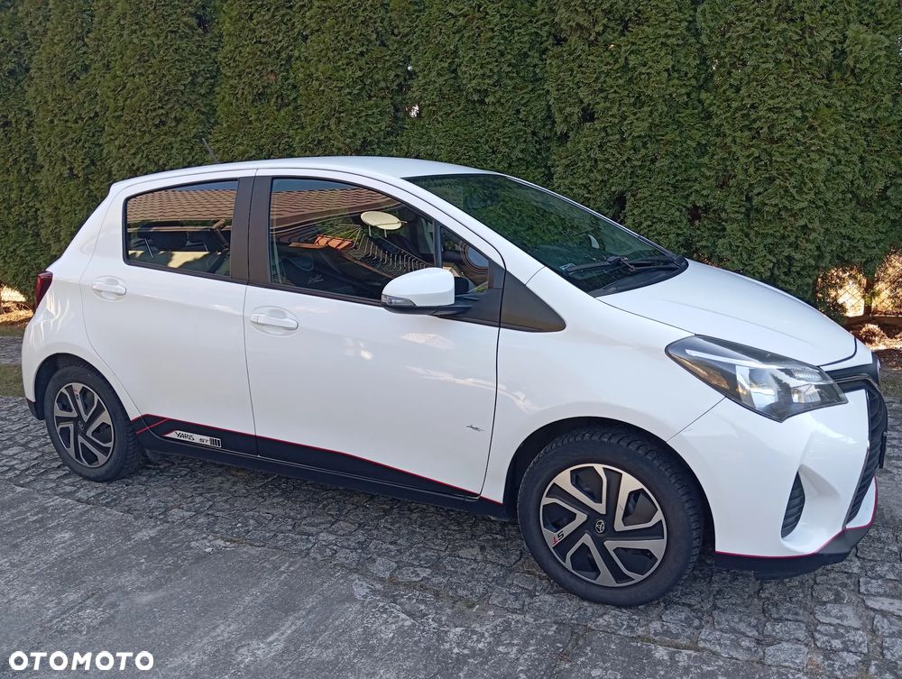 Toyota Yaris 1.0 Active EU6 - 1