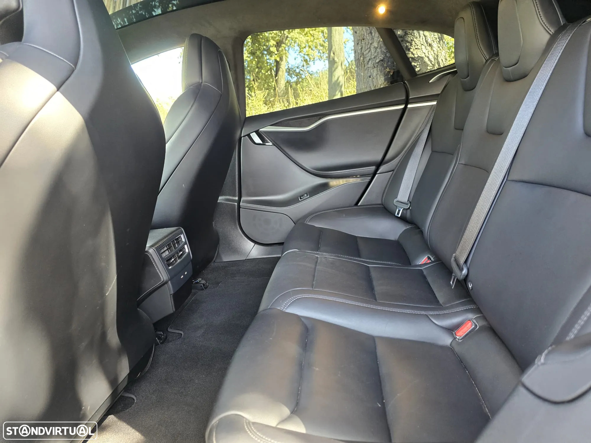 Tesla Model S 75D - 22