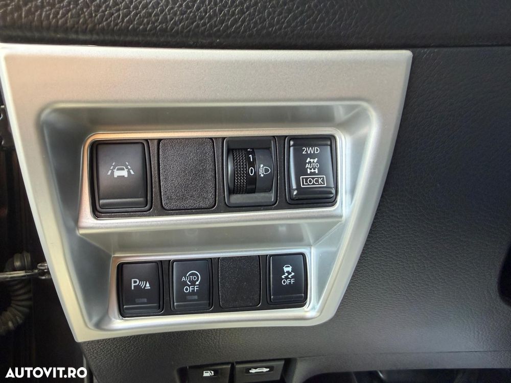 Nissan Qashqai 1.6L dCi Start/Stop 4X4-i N-Connecta - 14