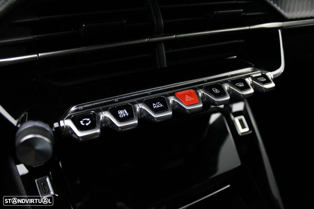 Peugeot 2008 1.5 BlueHDi Allure EAT8 - 21