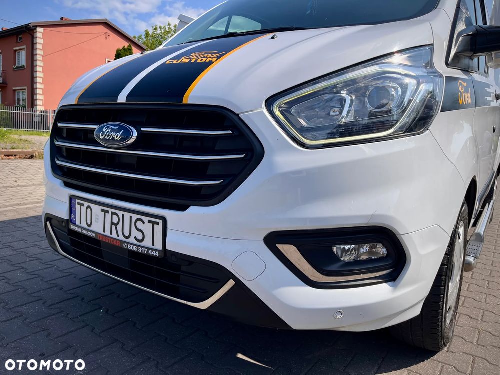 Ford Transit Custom 310 L2H1 Limited - 11