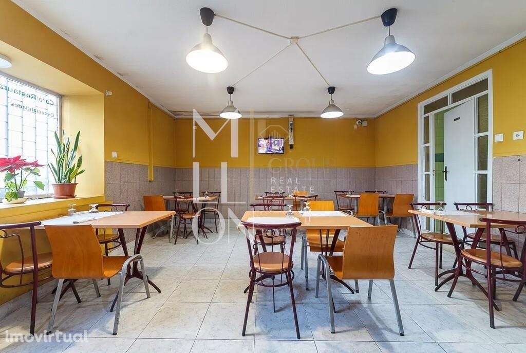 Oportunidade de negócio em localização privilegiada no centro de Arcoz - Grande imagem: 4/12