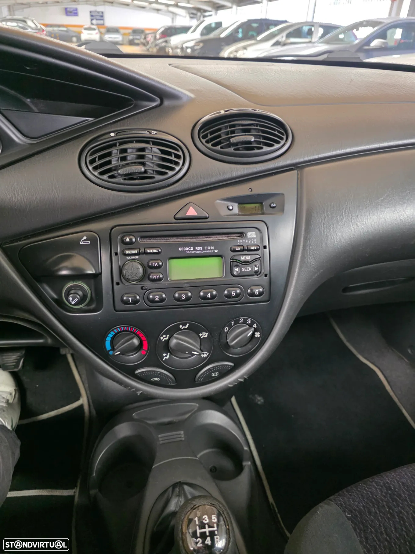 Ford Focus SW 1.4 Ambiente - 11