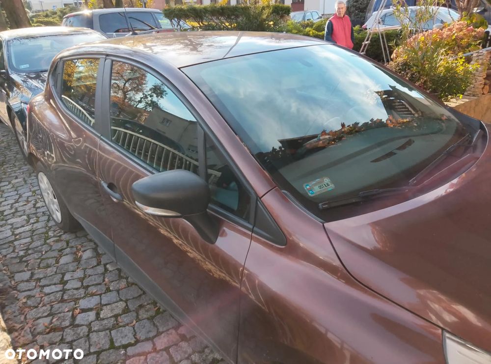 Renault Clio 1.2 16V Alize - 5