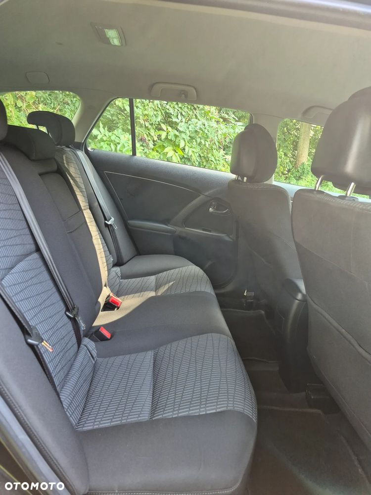 Toyota Avensis 2.0 D-4D Edition - 25