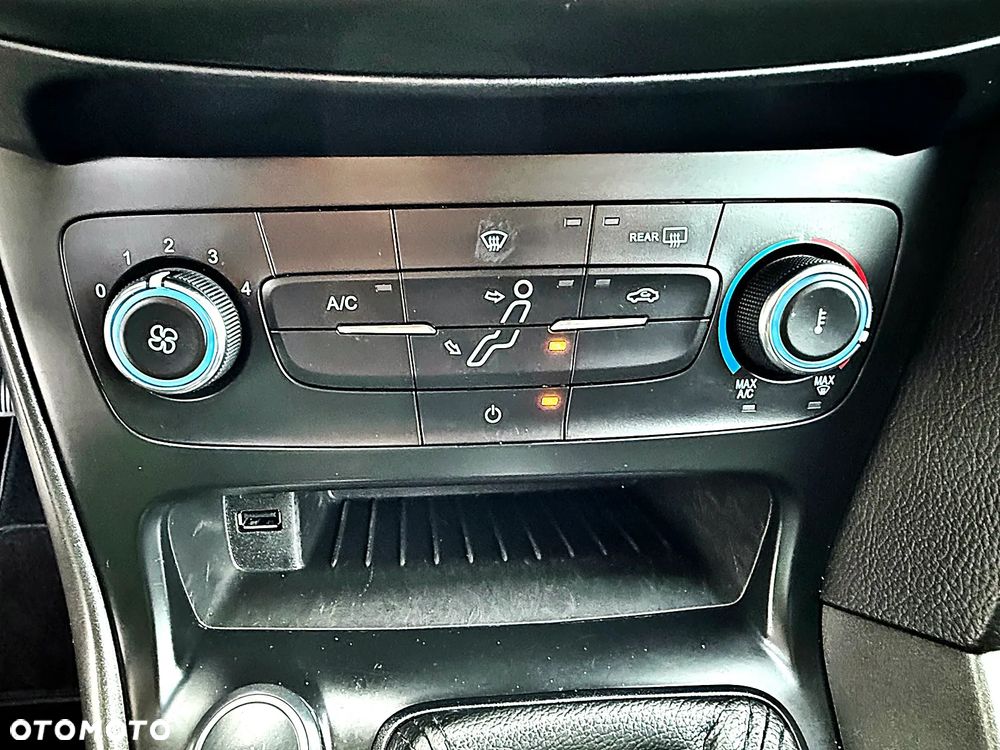 Ford Focus 1.5 TDCi DPF Start-Stopp-System Titanium - 34