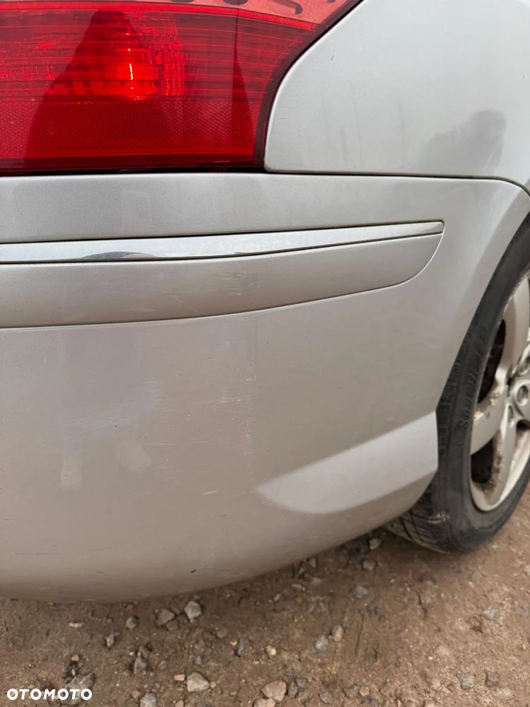 Peugeot 407 HDi 135 Automatik Business Line - 22