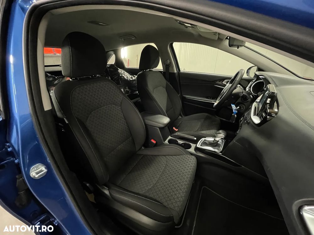 Kia Ceed 1.4 T-GDI DCT OPF Vision - 11