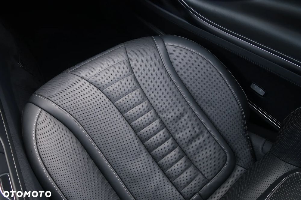 Mercedes-Benz Klasa S 500 4-Matic 7G-TRONIC - 35