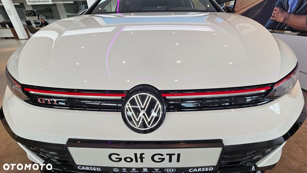 Volkswagen Golf - 16