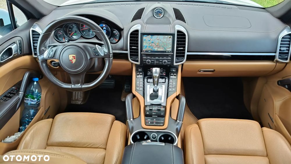 Porsche Cayenne Platinum Edition - 23