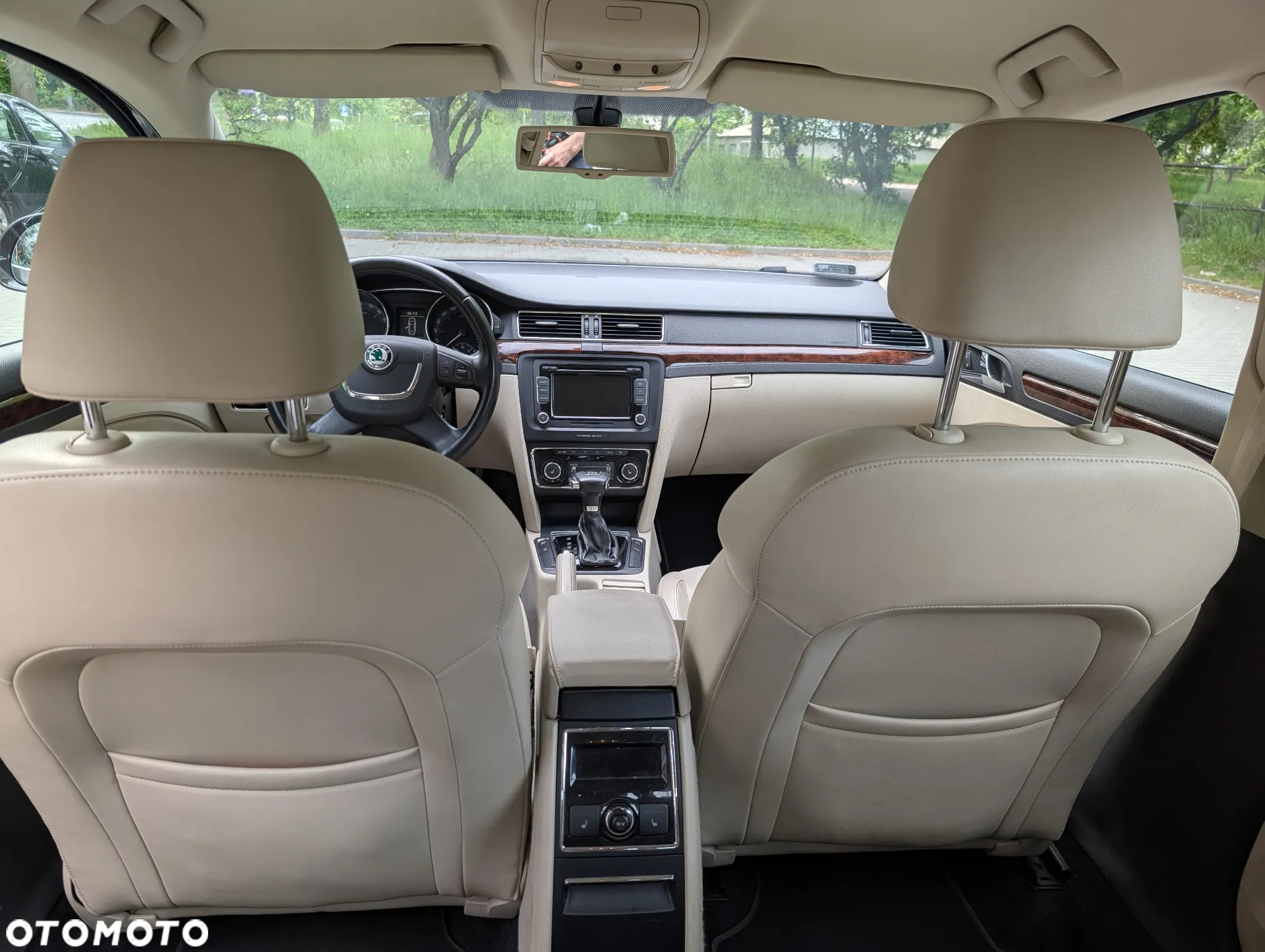 Skoda Superb 2.0 TDI Elegance DSG - 19