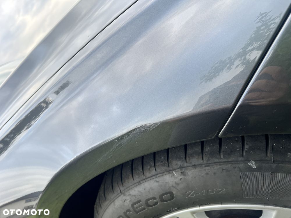 BMW Seria 3 318i Sport Line - 35