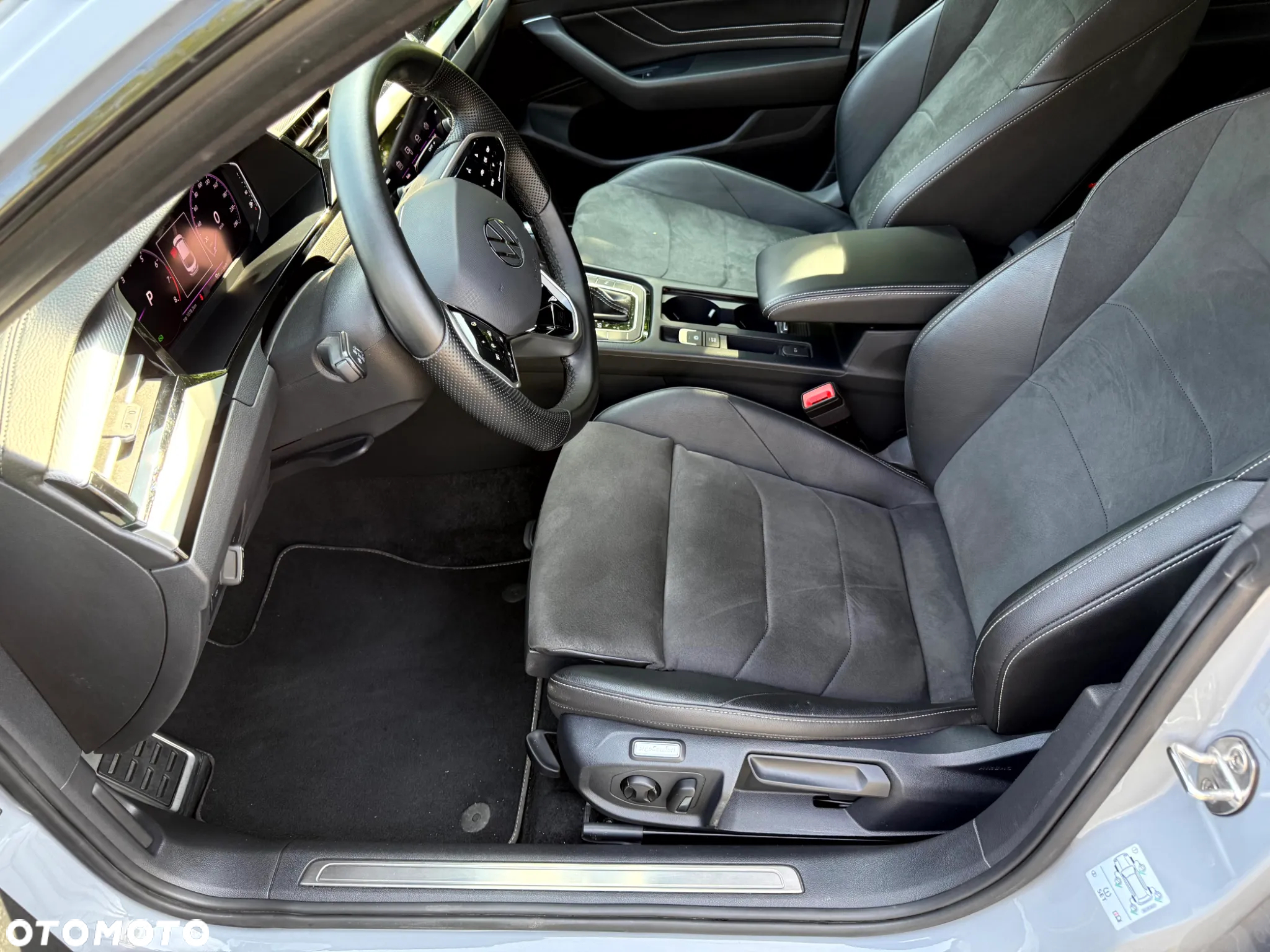 Volkswagen Arteon 2.0 TSI R-Line DSG - 27