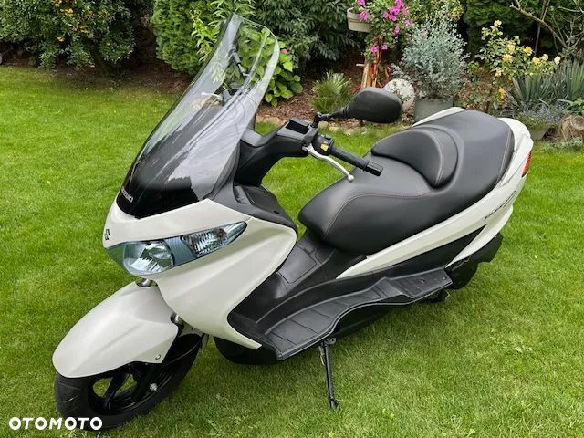 Suzuki Burgman - 3