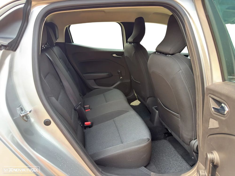 Renault Clio TCe 90 BUSINESS EDITION - 17
