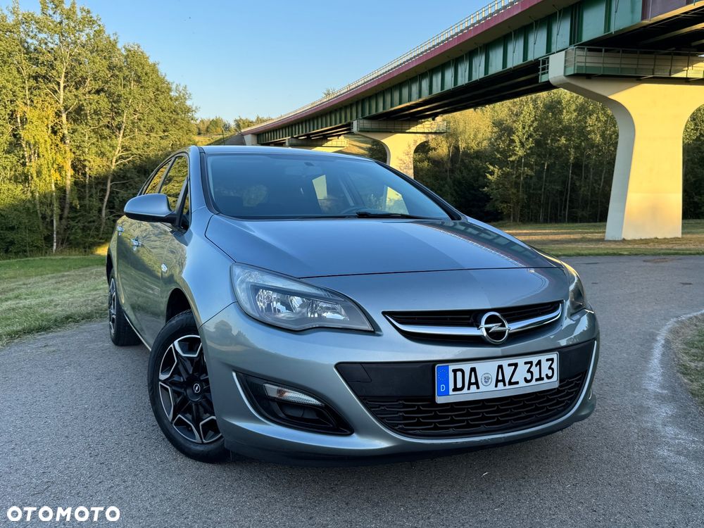 Opel Astra 1.4 Turbo 150 Jahre - 2