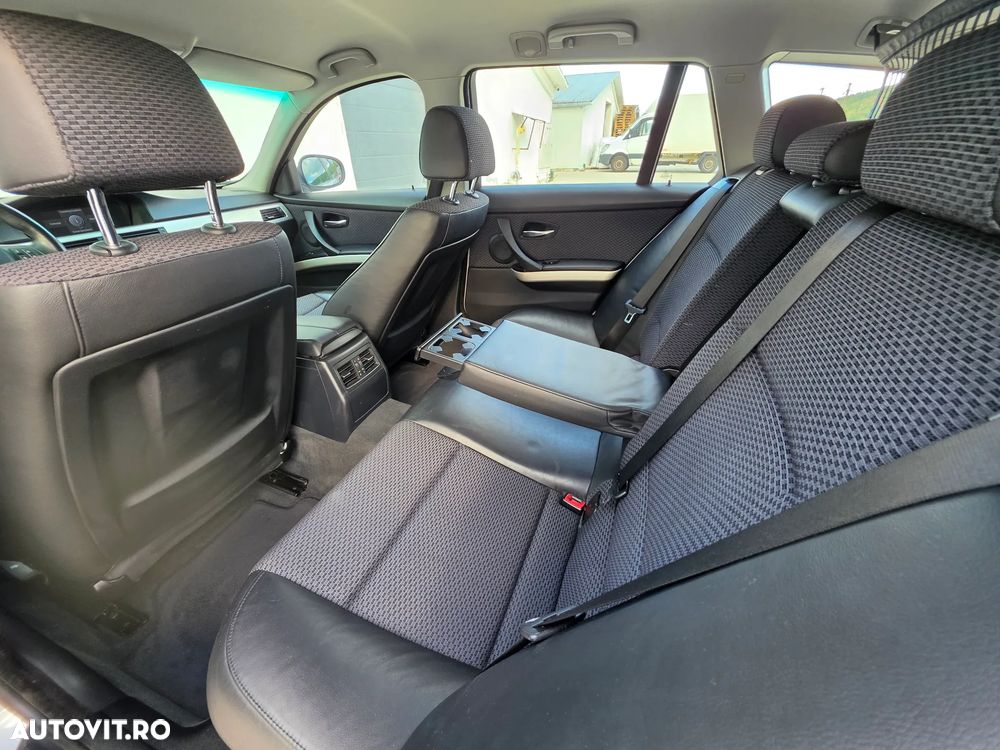 BMW Seria 3 320d DPF - 29