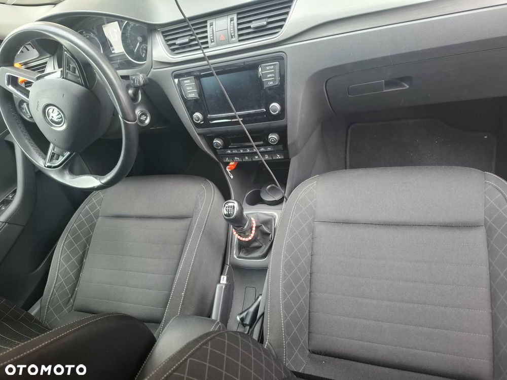 Skoda RAPID Spb 1.0 TSI Style - 7