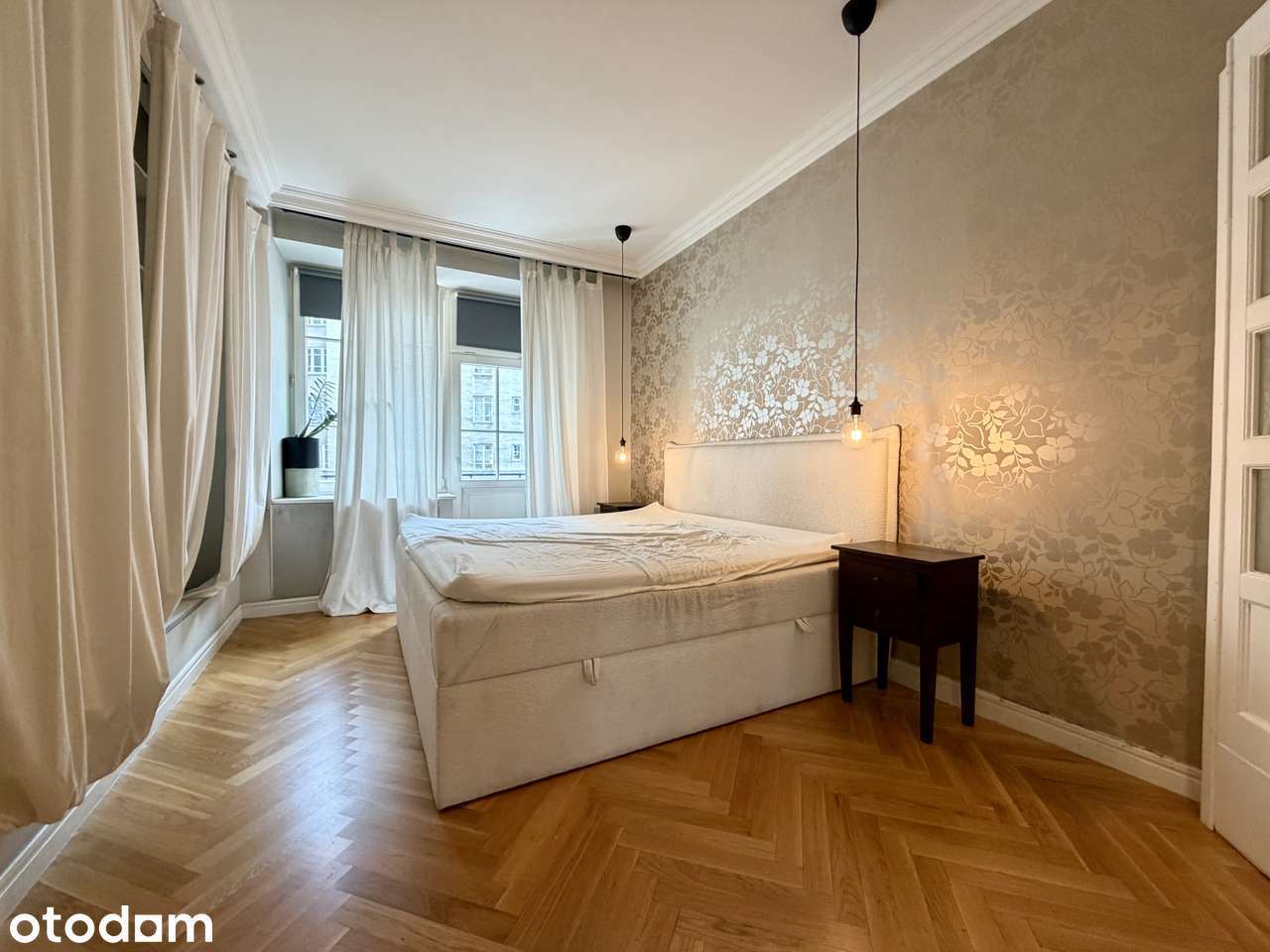 Al. 3 Maja 2 | 77 m² | 3 pokoje | 2. piętro | Powiśle