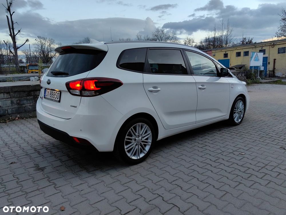 Kia Carens 1.7 CRDi 141 UEFA EURO 2016 - 7