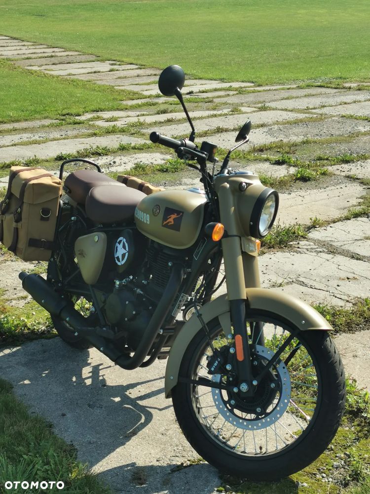 Royal Enfield Classic - 8
