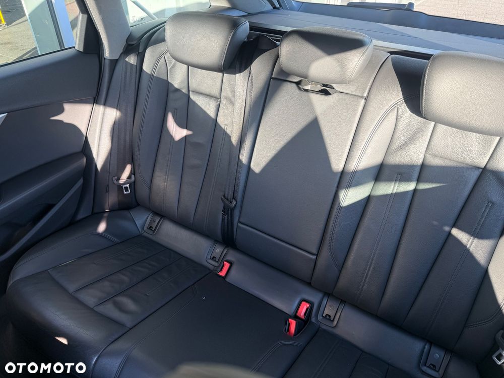 Audi A4 Avant - 13