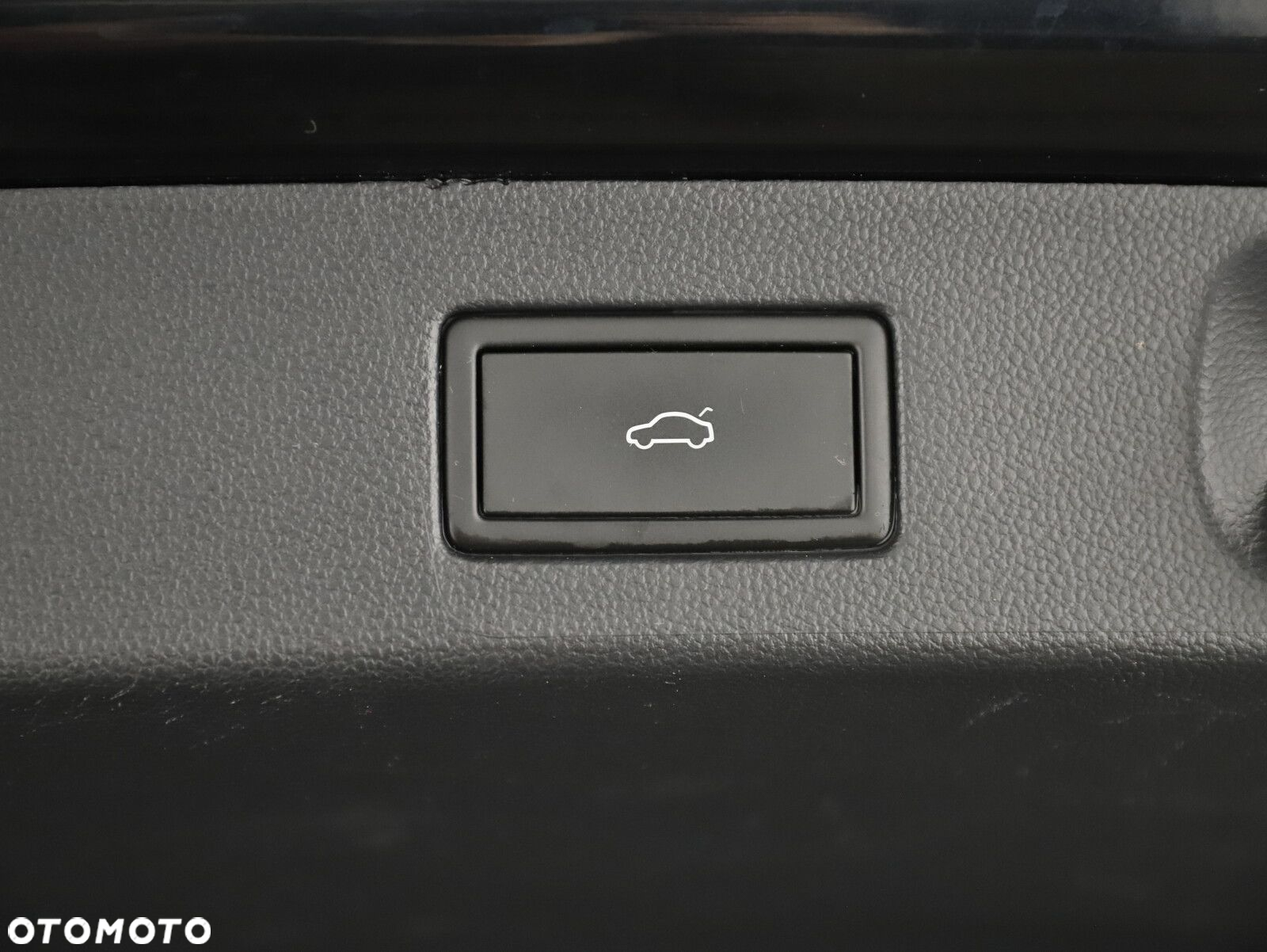 Volkswagen Arteon 2.0 TDI 4Motion R-Line DSG - 27