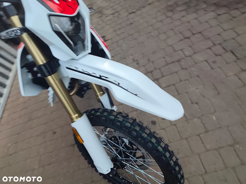 QJMOTOR COV 125X - 26