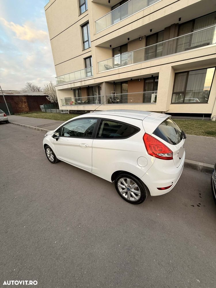 Ford Fiesta 1.25 Trend - 11