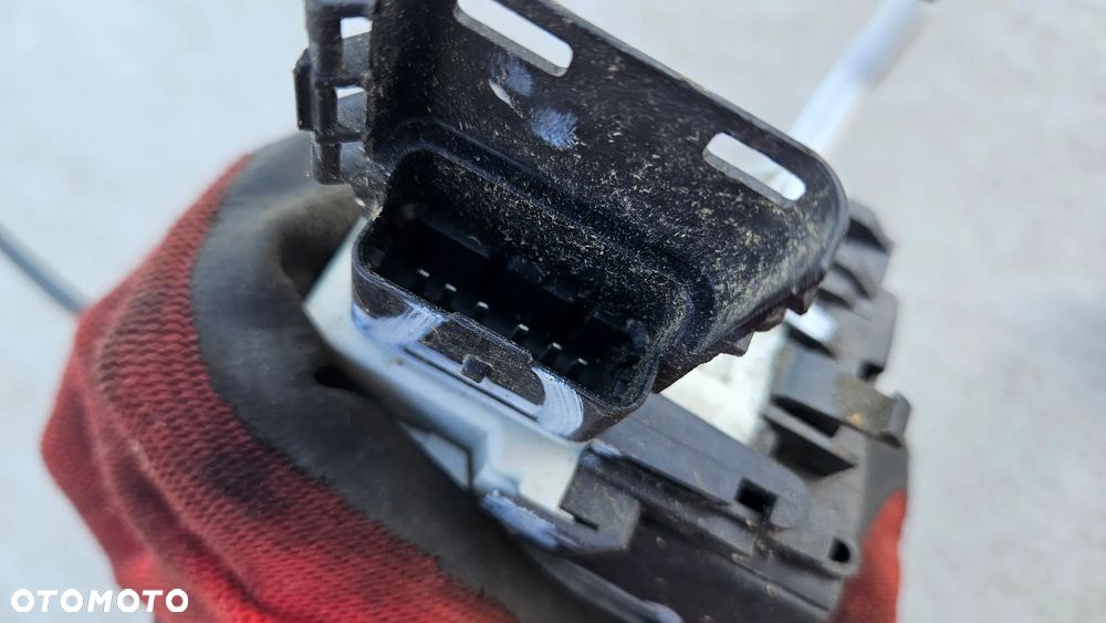 Zamek lewy przód przedni Peugeot 308 I T7 2009r Europa 6 PIN PSA567148 - 5