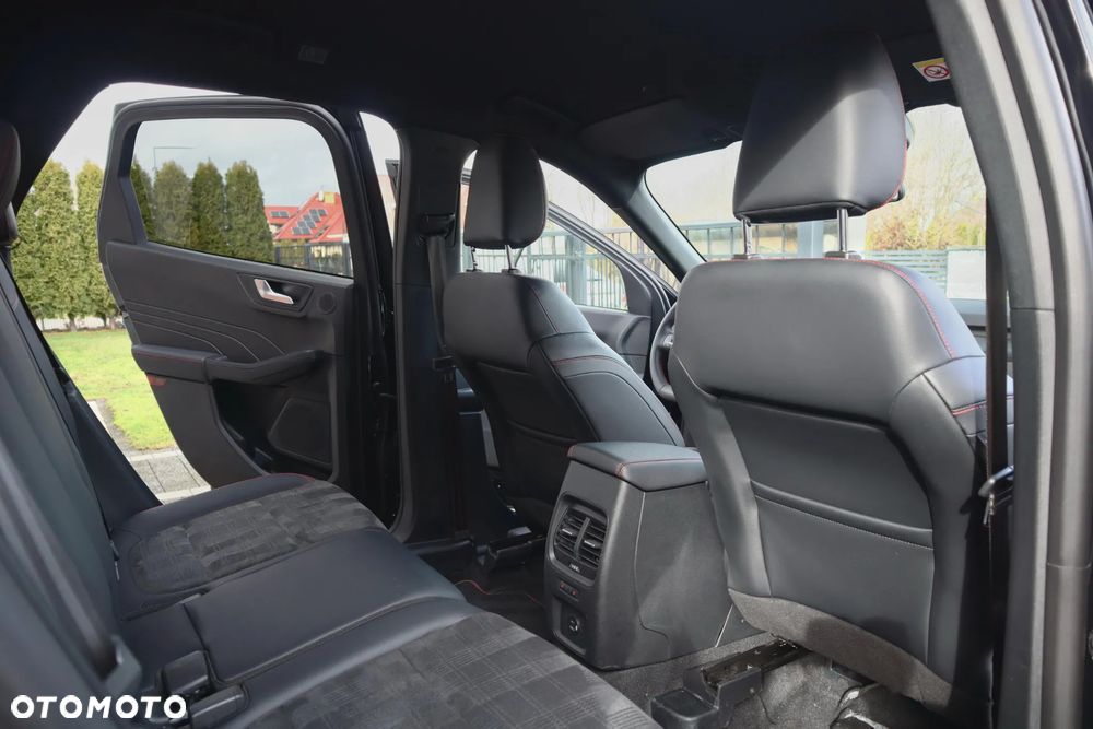 Ford Kuga 2.0 EcoBlue 4x4 ST-LINE X - 27