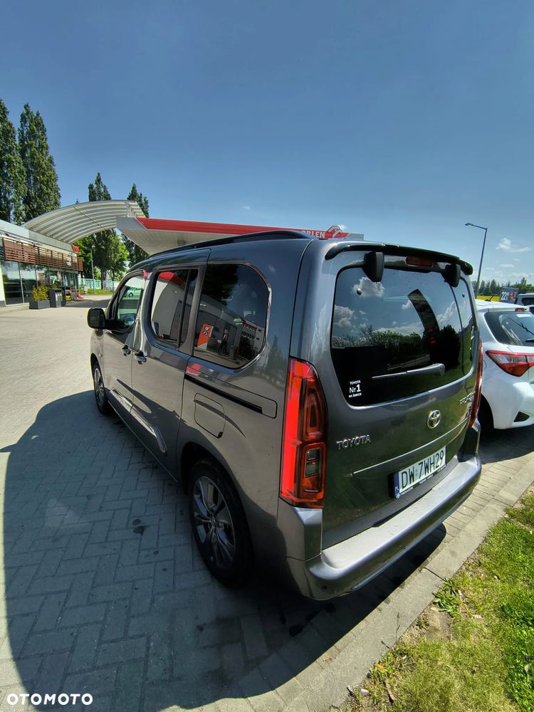 Toyota Proace City Verso 1.5 D-4D Family - 11