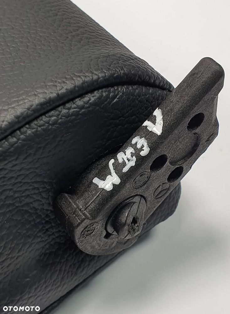 PODŁOKIETNIK SKÓRA KANAPY TYŁ MERCEDES W203 - 4