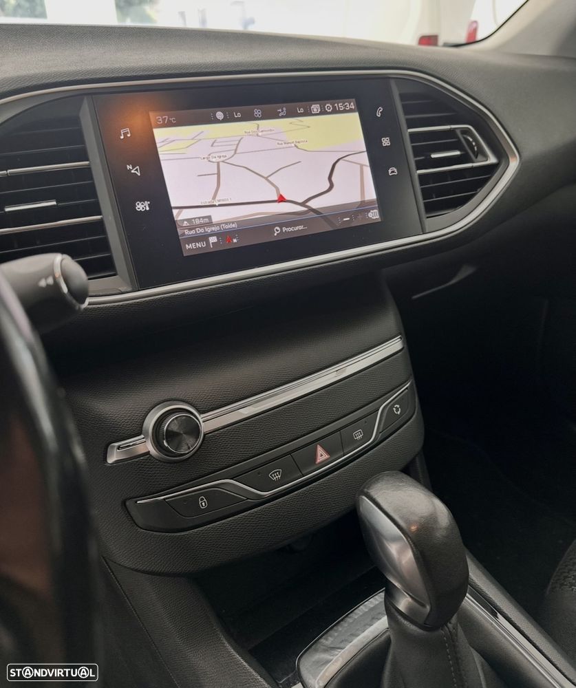 Peugeot 308 SW BlueHDi 120 EAT6 Stop & Start Allure - 12