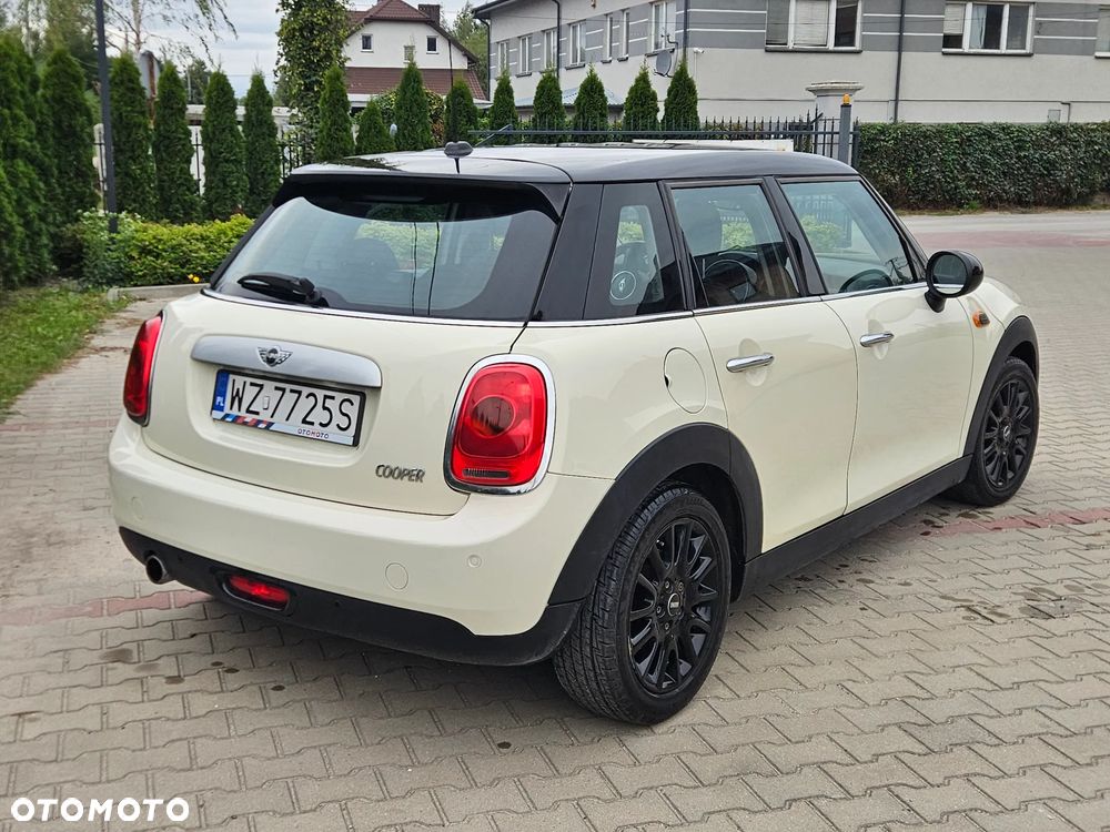 MINI Cooper Standard - 32