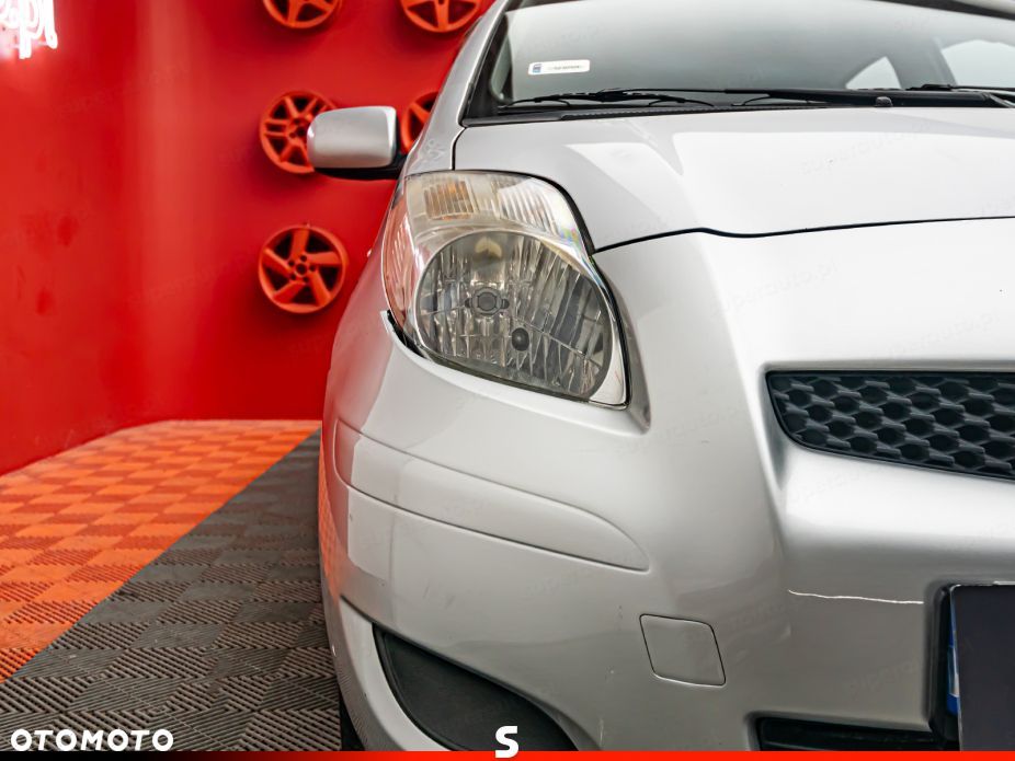Toyota Yaris - 18