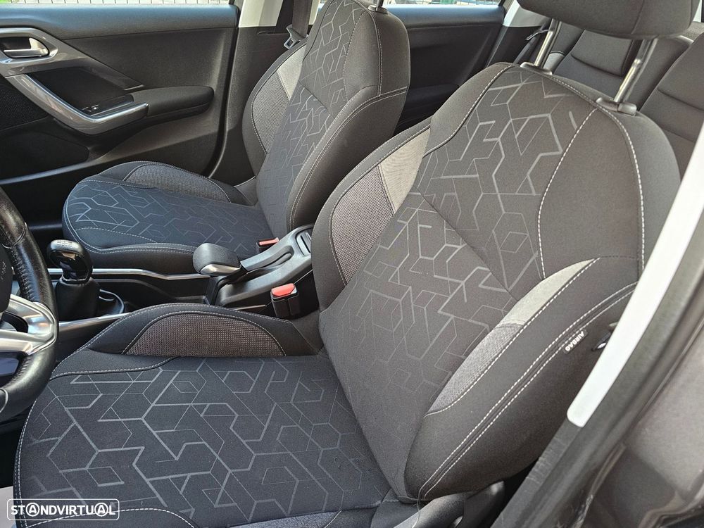 Peugeot 2008 1.2 PureTech Active - 13