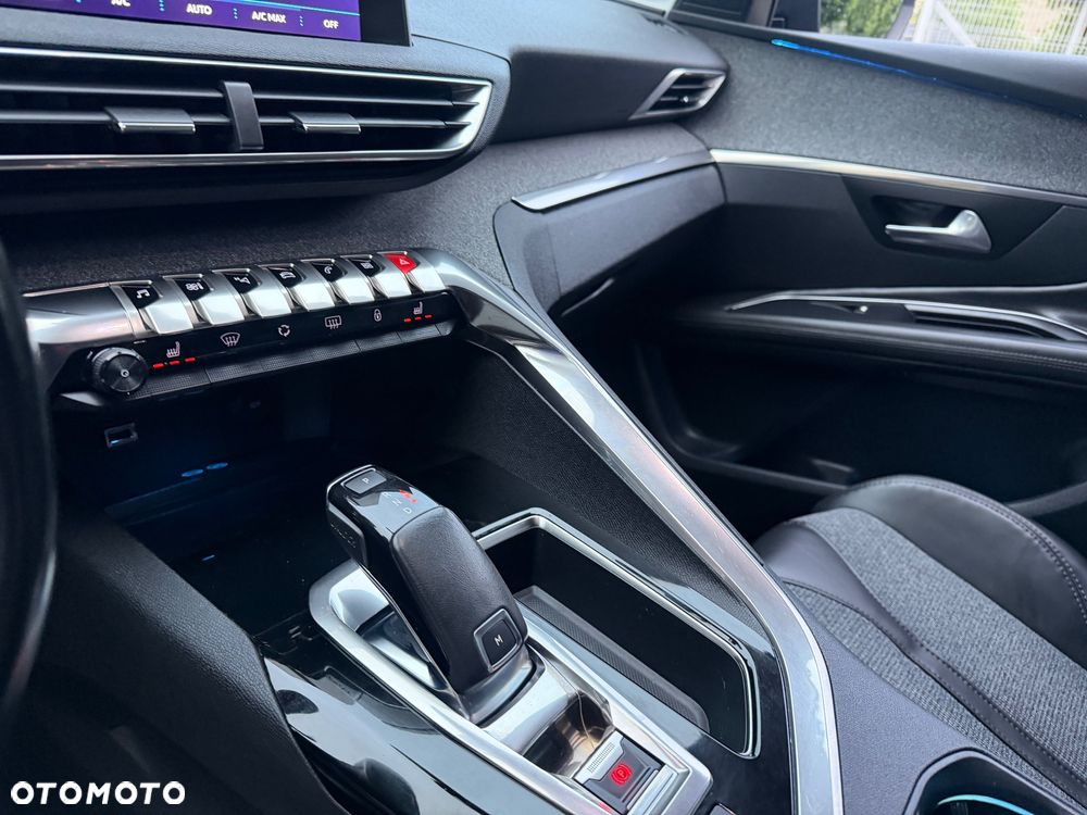 Peugeot 3008 - 16